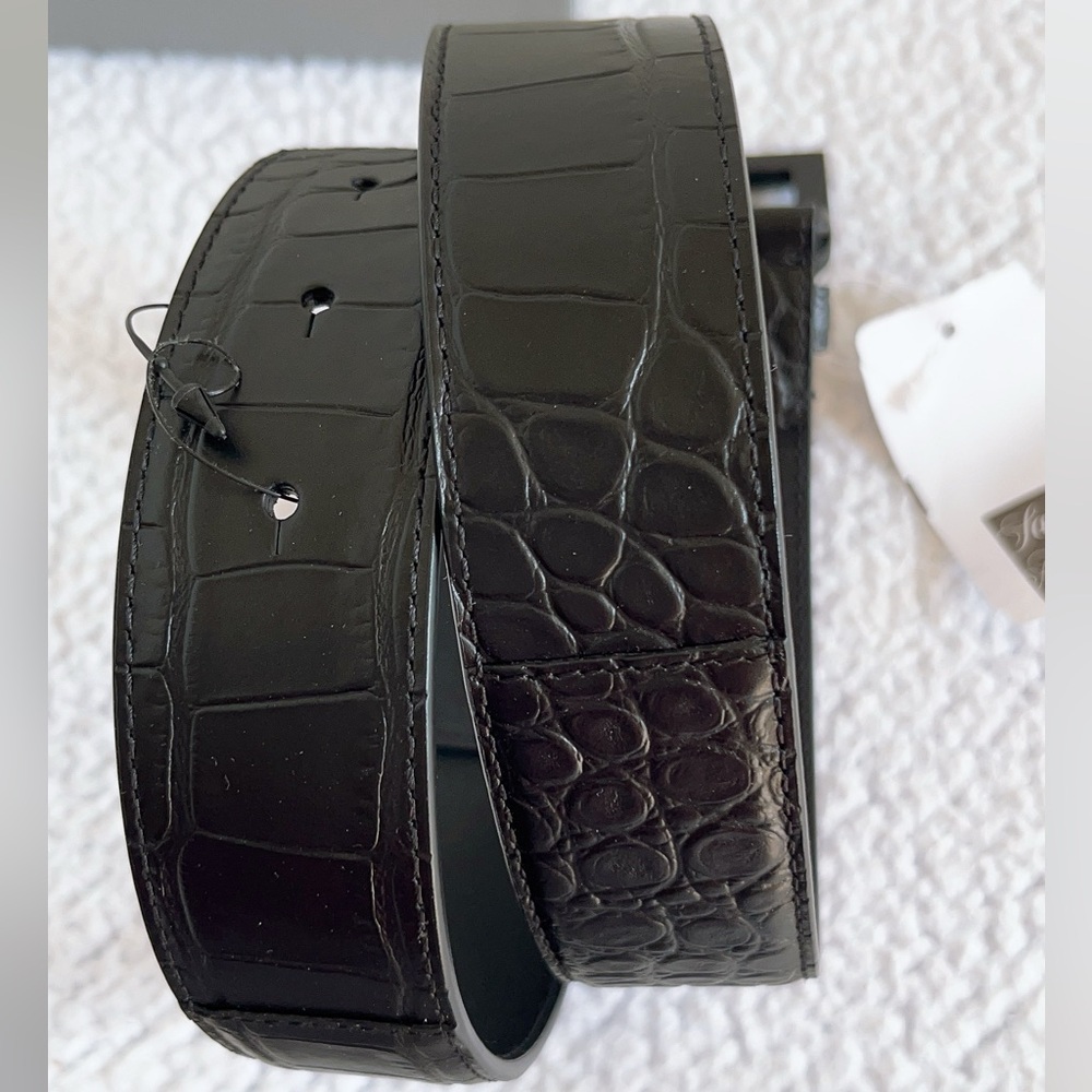 Balenciaga Men's BB Logo crocodile embossed Leather Belt - Picture 6 of 16